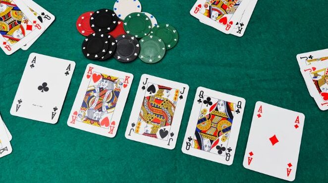 Stud Poker Là Gì Và Hướng Dẫn Cách Chơi