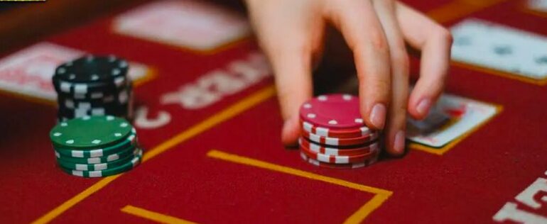 Bí kíp tính xác suất Outs và ODDS trong Poker - Chiến lược chiến thắng